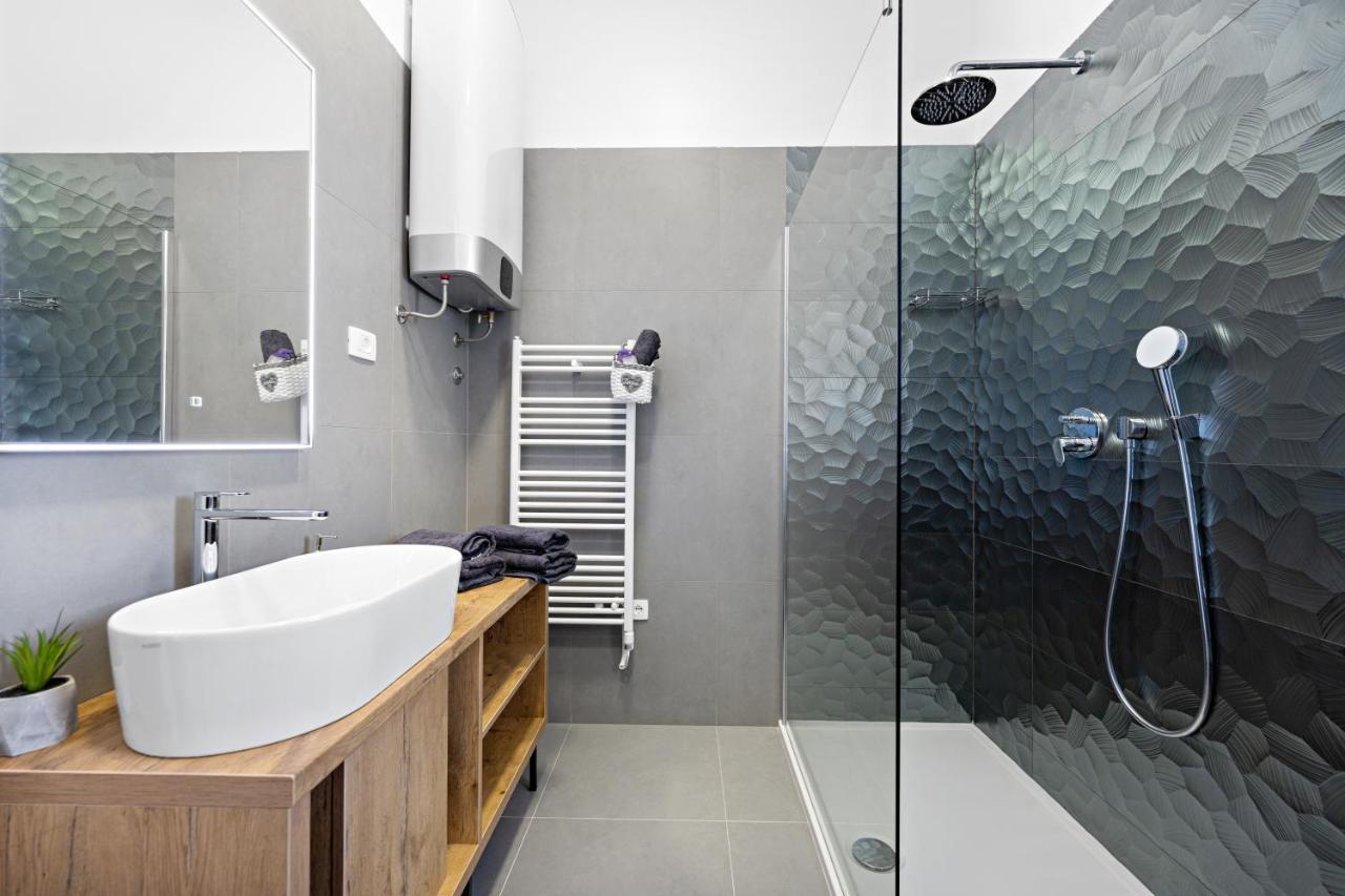 Aquarelle Apartment