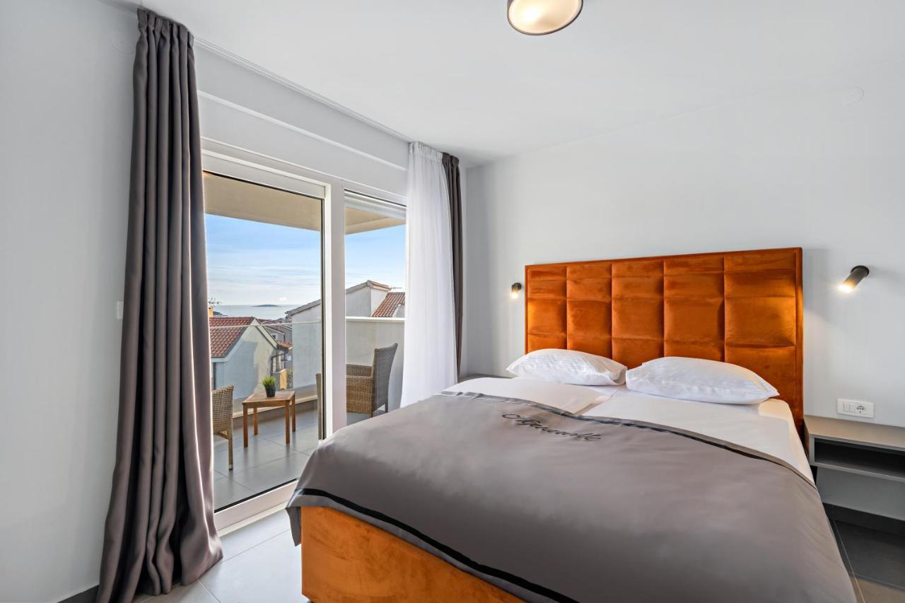 Aquarelle Apartment *