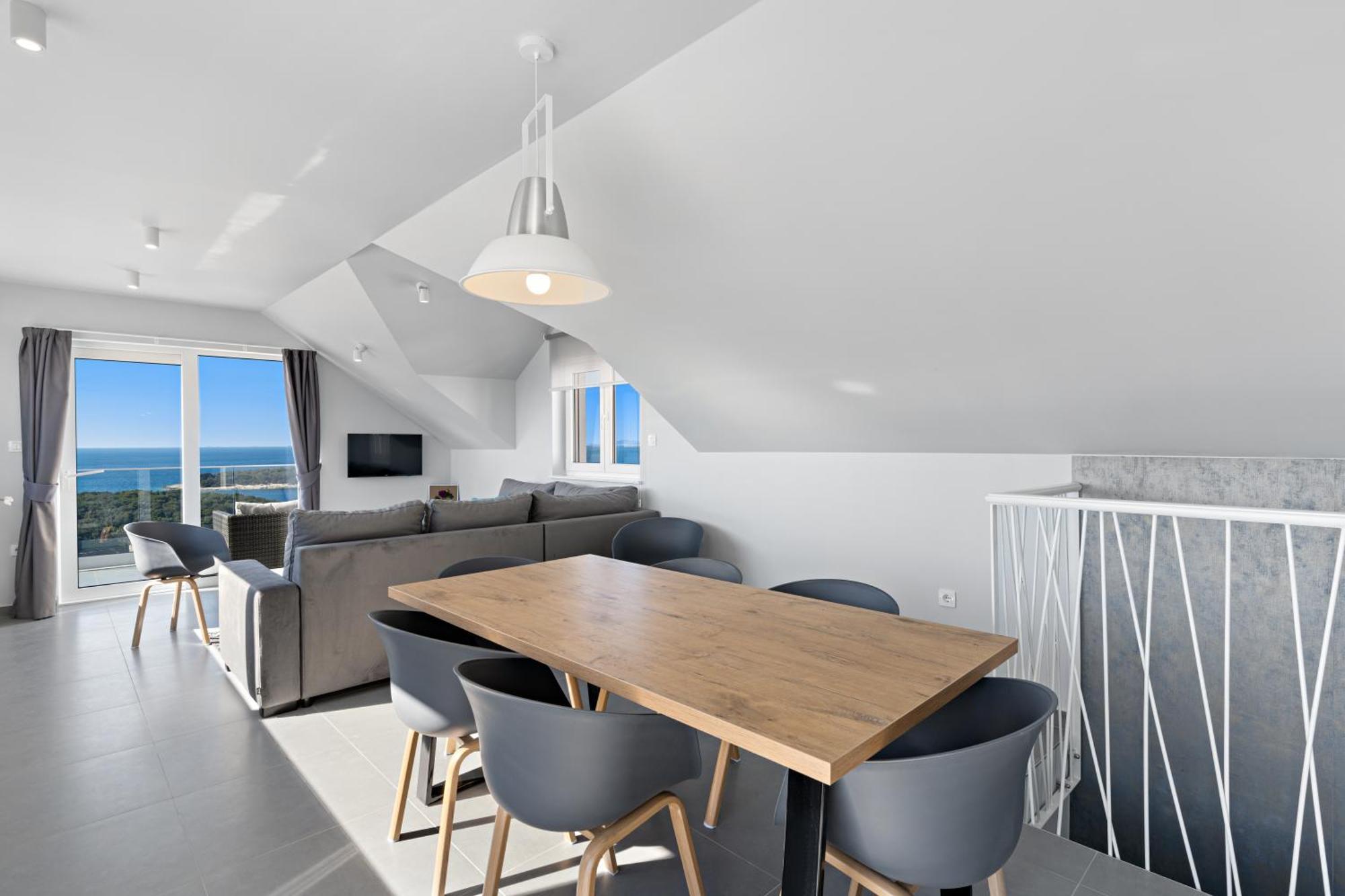 Aquarelle Apartment *